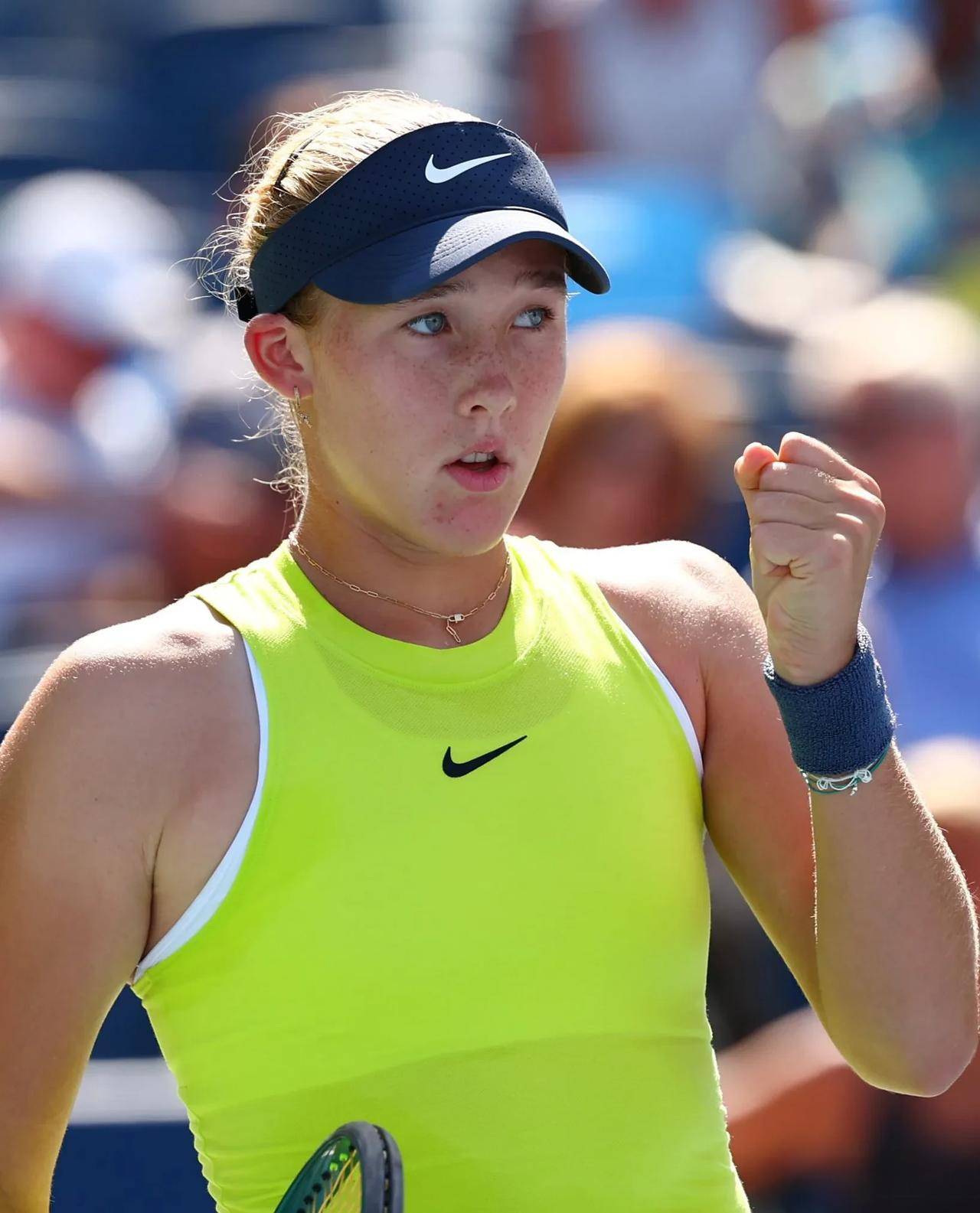 莱万的跑动 莱万的跑动